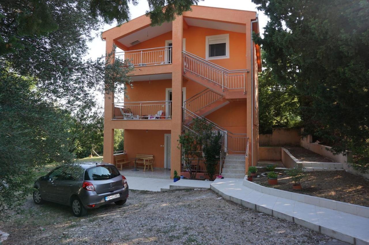 Ruza Vetrova Daire Bar Dış mekan fotoğraf