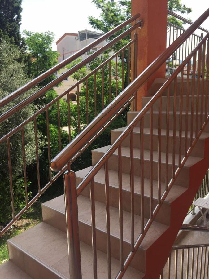 Ruza Vetrova Daire Bar Dış mekan fotoğraf