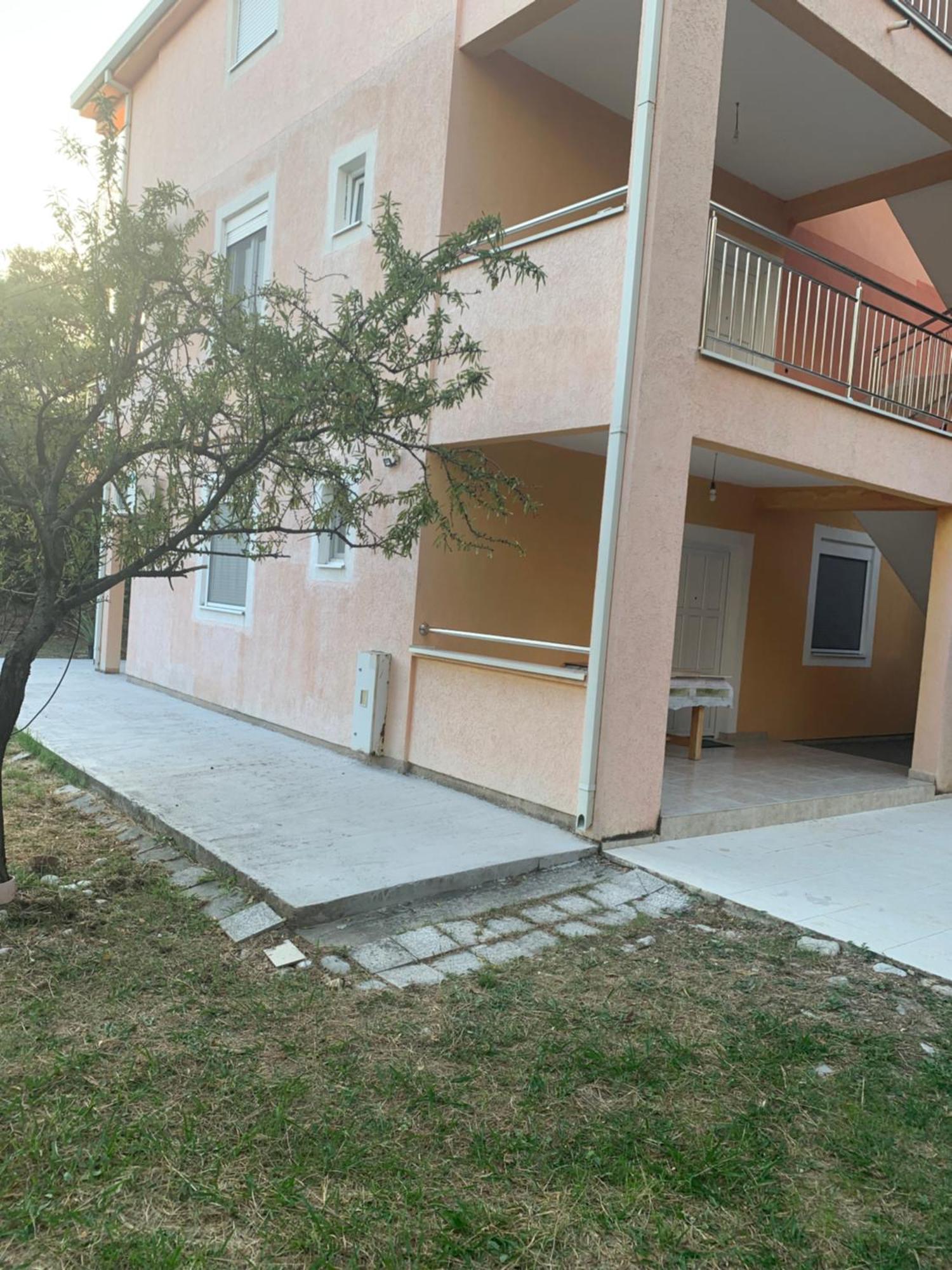 Ruza Vetrova Daire Bar Dış mekan fotoğraf